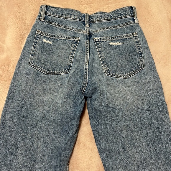 GAP Mom Jeans - Picture 2 of 2